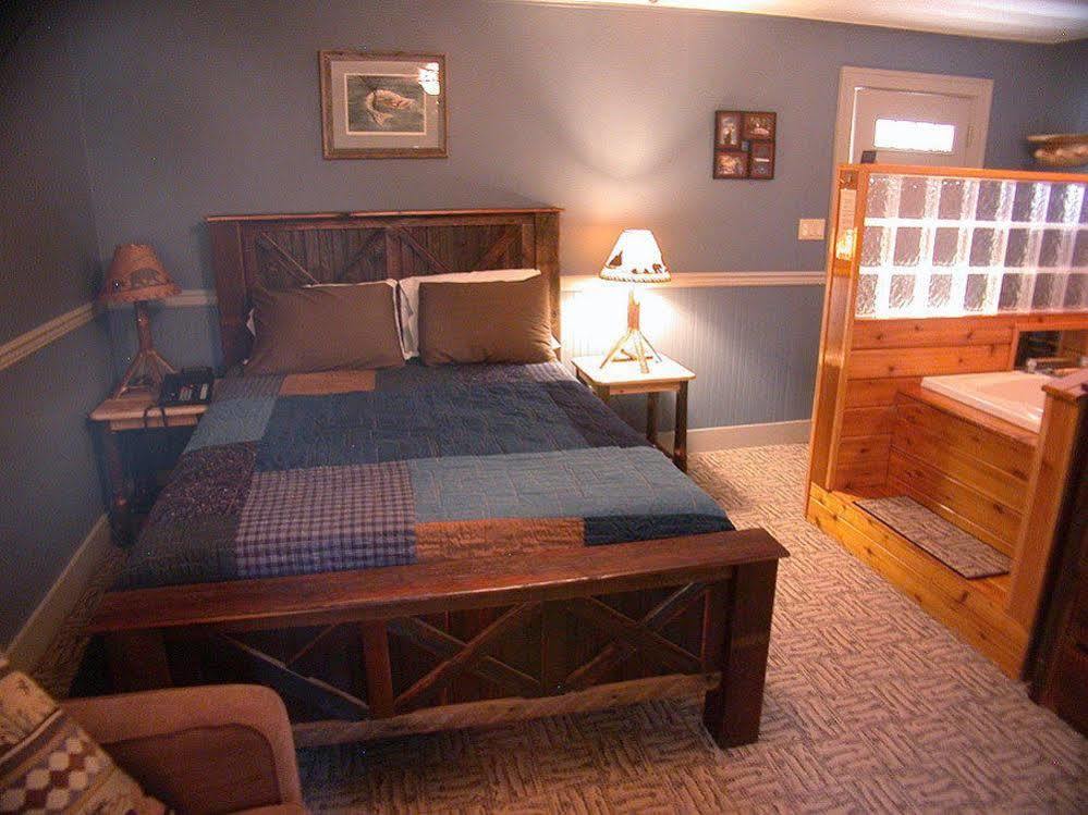 Mountaintop Lodge At Lake Naomi Pocono Pines 외부 사진