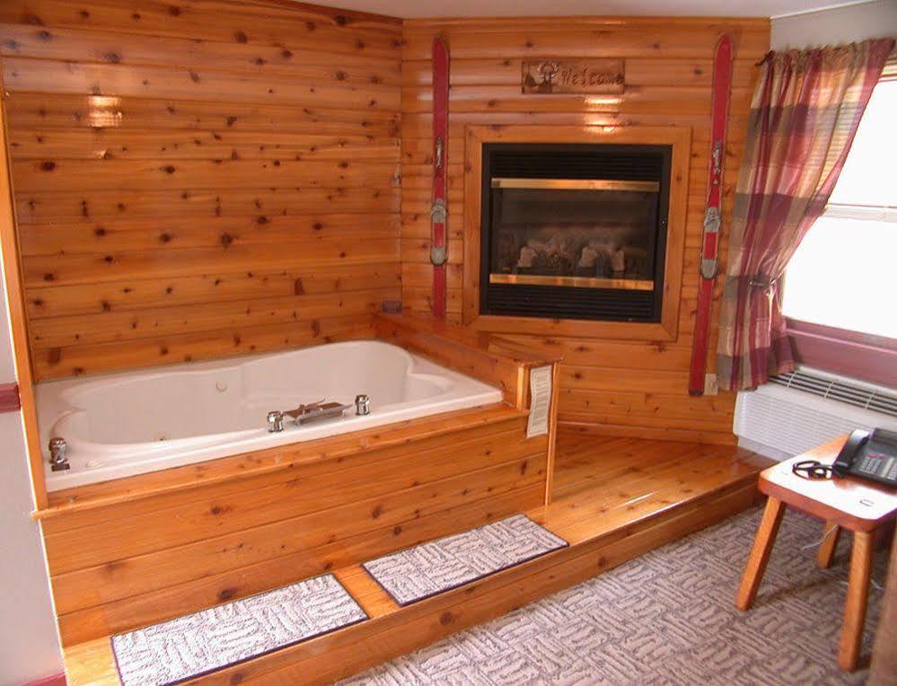 Mountaintop Lodge At Lake Naomi Pocono Pines 외부 사진